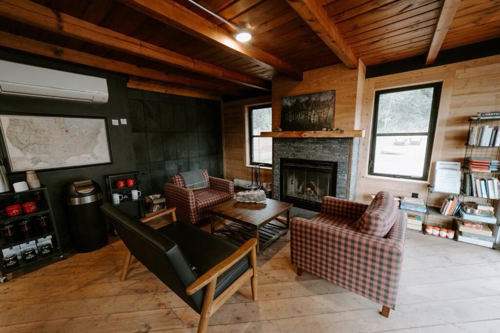 Beaver Bay North Shore Camping Company מראה חיצוני תמונה