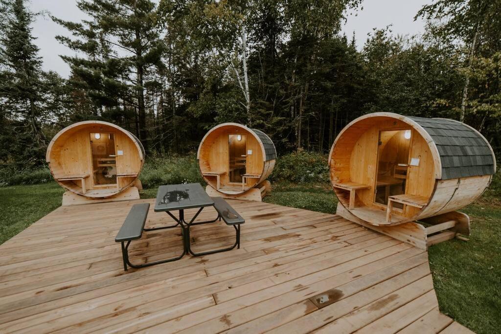 Beaver Bay North Shore Camping Company מראה חיצוני תמונה