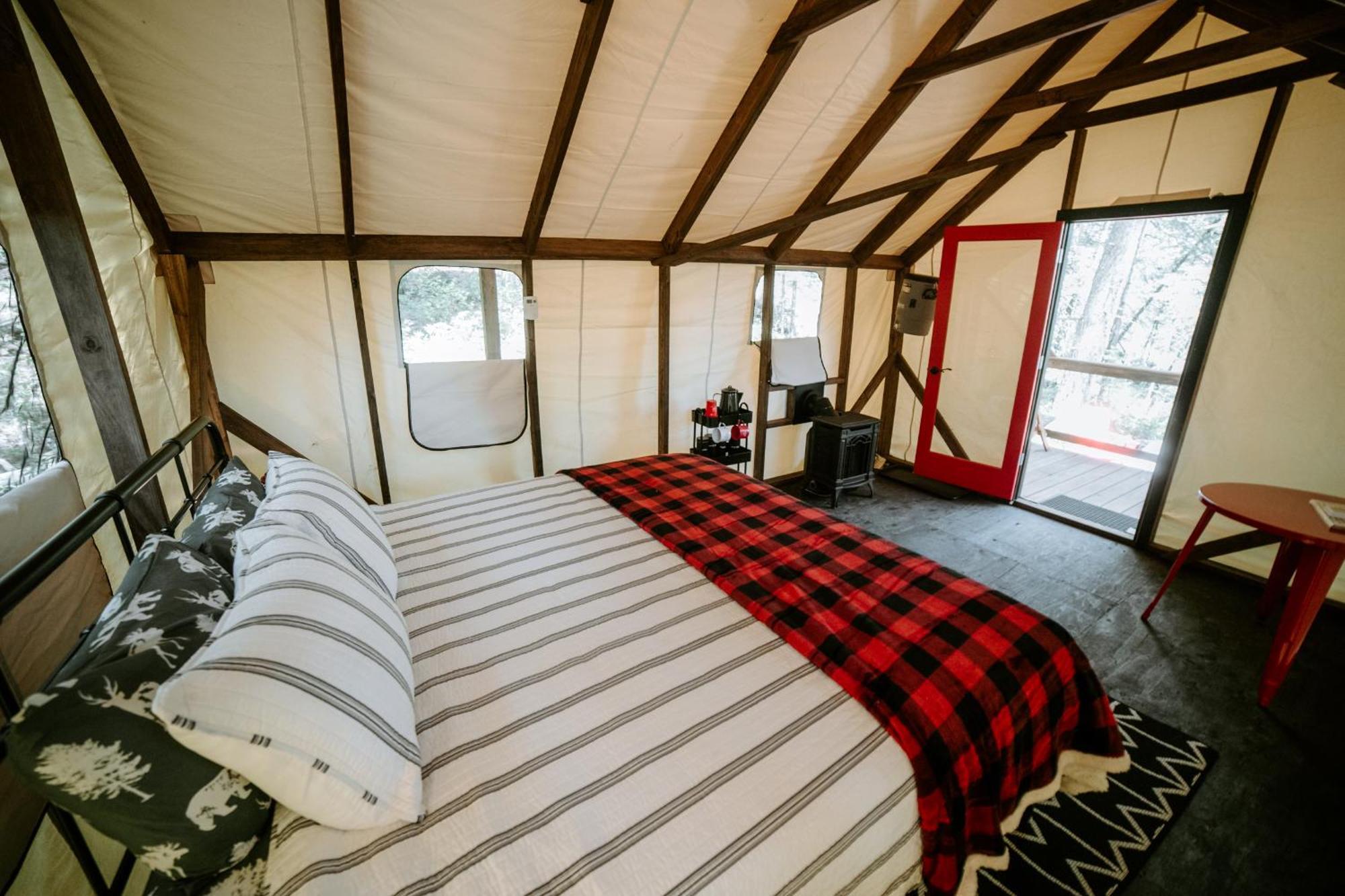 Beaver Bay North Shore Camping Company מראה חיצוני תמונה